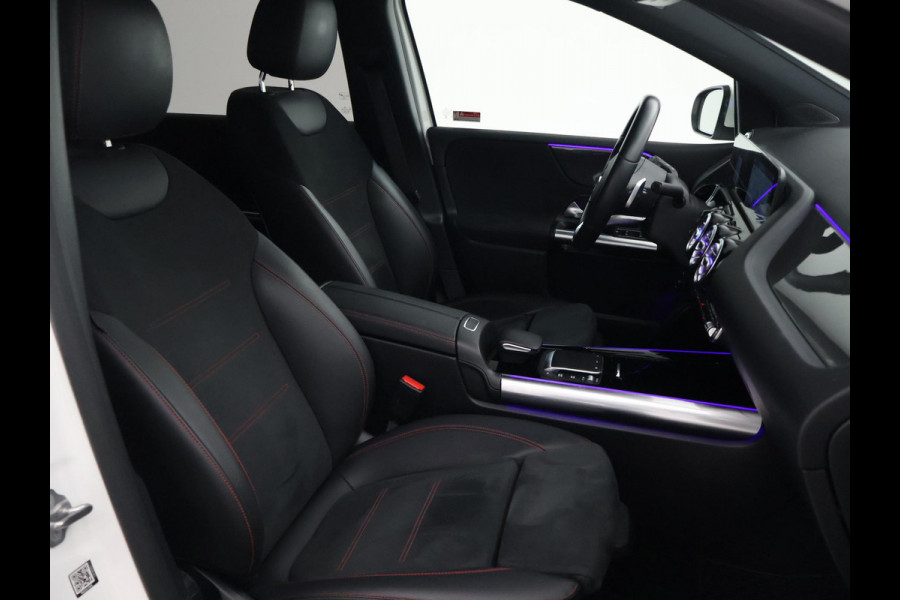 Mercedes-Benz B-Klasse 200 163 PK AUT. AMG SPORT + SFEERVERLICHTING | CAMERA | WIDESCREEN | STOELVERW.