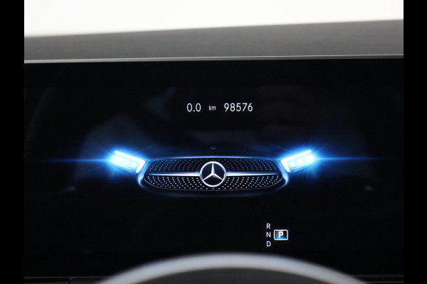 Mercedes-Benz B-Klasse 200 163 PK AUT. AMG SPORT + SFEERVERLICHTING | CAMERA | WIDESCREEN | STOELVERW.