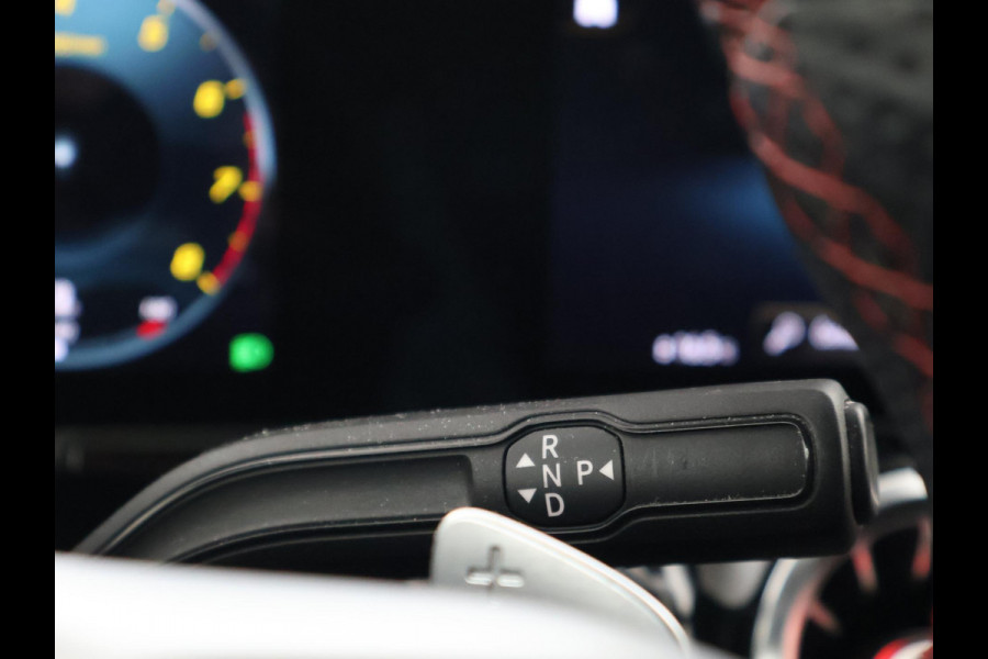 Mercedes-Benz B-Klasse 200 163 PK AUT. AMG SPORT + SFEERVERLICHTING | CAMERA | WIDESCREEN | STOELVERW.