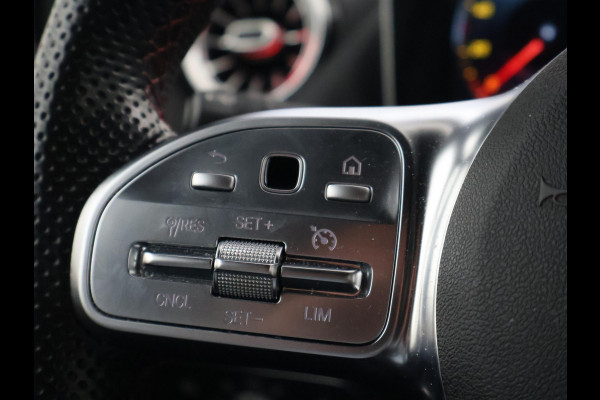 Mercedes-Benz B-Klasse 200 163 PK AUT. AMG SPORT + SFEERVERLICHTING | CAMERA | WIDESCREEN | STOELVERW.