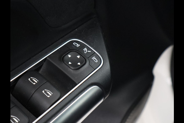 Mercedes-Benz B-Klasse 200 163 PK AUT. AMG SPORT + SFEERVERLICHTING | CAMERA | WIDESCREEN | STOELVERW.
