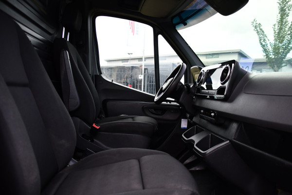 Mercedes-Benz Sprinter 316 2.2 CDI L2H1 PB Edition Camera, Cruise, Carplay, LED, 3500kg Trekhaak, 10,5'' Mbux, Stoelverwarming, Sensoren, Uniek!
