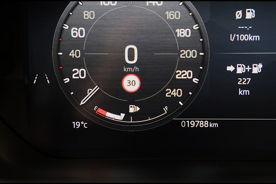 Land Rover Defender 110 2.0 P300e 110 X-Dynamic HSE / Head Up / Memory / Elek Stoelen / Acc / Lane Assist / 360 Camera / Open Pano