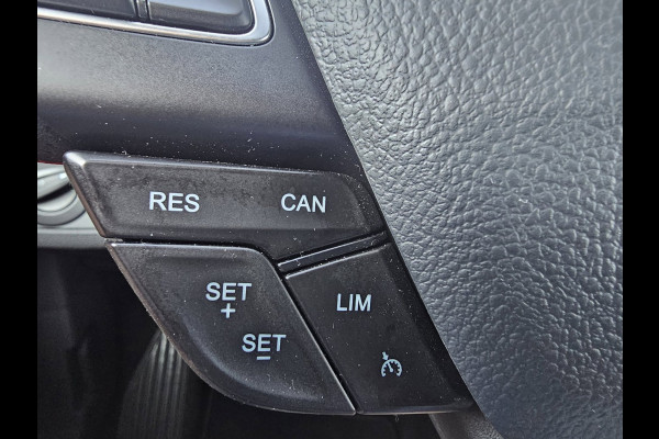 Ford Kuga 1.5 EcoBoost ST Line 19inch, Trekhaak, Navi, Cam, Half Leder