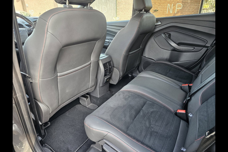 Ford Kuga 1.5 EcoBoost ST Line 19inch, Trekhaak, Navi, Cam, Half Leder