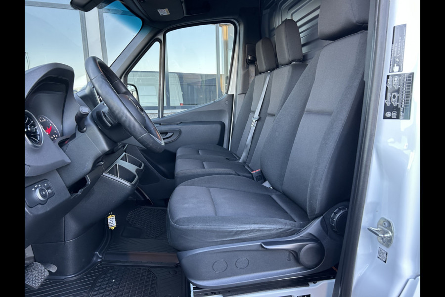 Mercedes-Benz Sprinter 317 CDI L3 H2 Pro LED / MBUX / Navigatie / Camera / Cruise control / Airco / 270 Graden achterdeuren
