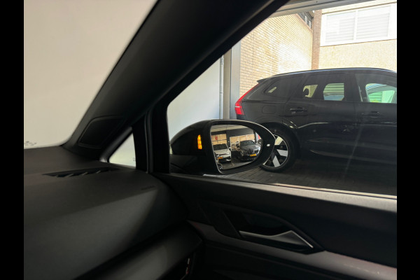 Volkswagen Golf 1.5 eTSI R-Line Edition Pano|Sfeer|IQ|HuD