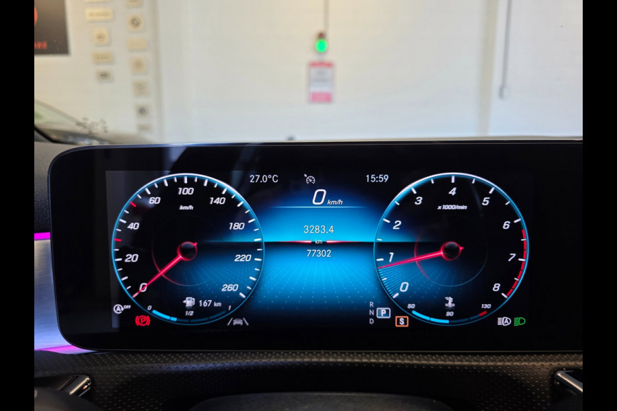 Mercedes-Benz A-Klasse NAP !! / PANO / SFEER / BURMESTER / KEYLESS / CARPLAY / CAMERA / MEMORY / ALCANTARA / FLIPPERS / 19 INCH !
