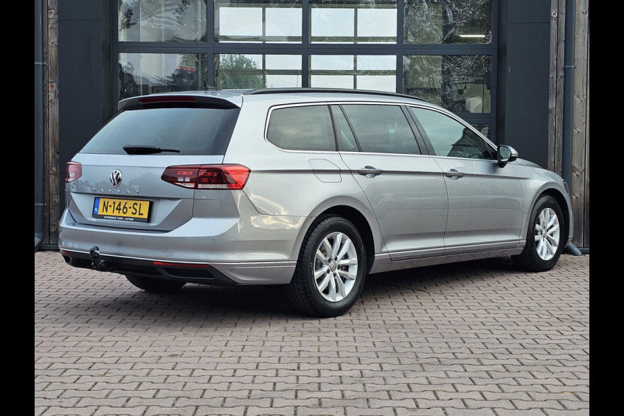 Volkswagen Passat Variant 1.5 TSI 150PK Comfort Business Automaat | LED | Navi | Trekhaak |  ACC | App-connect | Lane Assist | PDC |