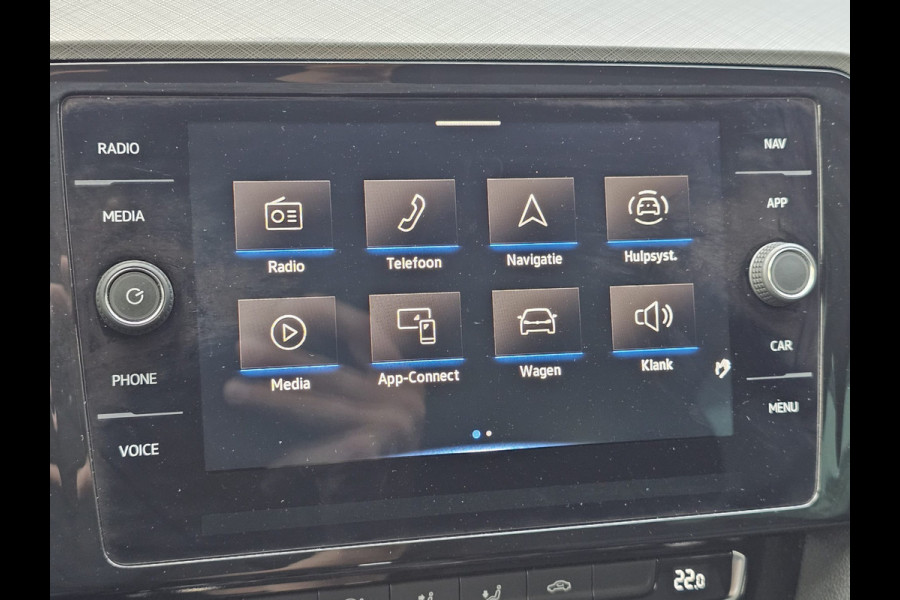 Volkswagen Passat Variant 1.5 TSI 150PK Comfort Business Automaat | LED | Navi | Trekhaak |  ACC | App-connect | Lane Assist | PDC |