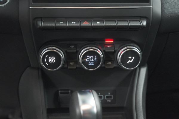 Renault Captur 1.6 E-Tech full hybrid 145 techno | Camera | Parkeersensoren | Climate control | Keyless