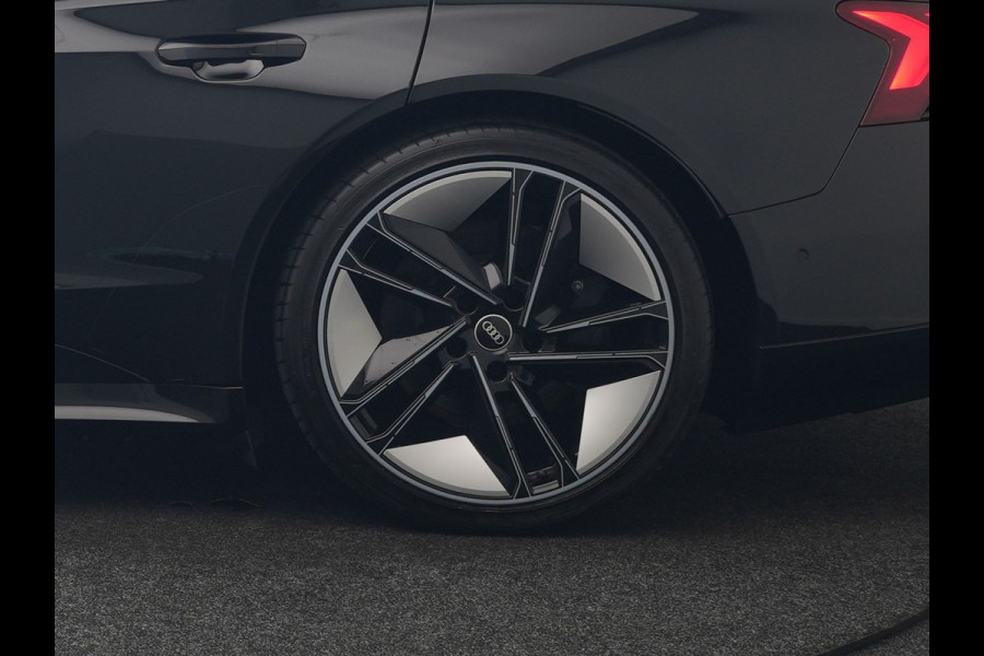 Audi e-tron GT 93 kWh 476pk Dealer O.H | Panodak | Head Up | Adaptive Cruise | Bang & Olufsen | 360 Camera | Lederen Sportstoelen Verwarmd & Ventilatie | Keyless | Blis | Navigatie | Virtual | DAB | 21"L.M |