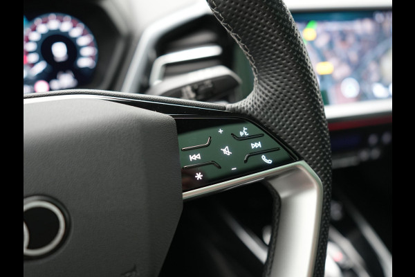 Audi Q4 e-tron 50 quattro S Line 82 kWh 299pk Dealer O.H | Trekhaak Af Fabriek | Panodak | Adaptive Cruise | Camera | Lederen Sportstoelen Memory & Verwarmd | Matrix LED | BLIS | Keyless | Navigatie | Virtual | DAB | 20"L.M |