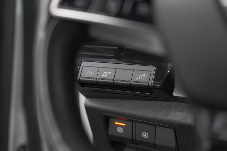 Renault Austral Mild Hybrid 160 X-tronic Techno | 1.800 kg trekvermogen | Trekhaak | Camera | Apple Carplay | Parkeersensoren