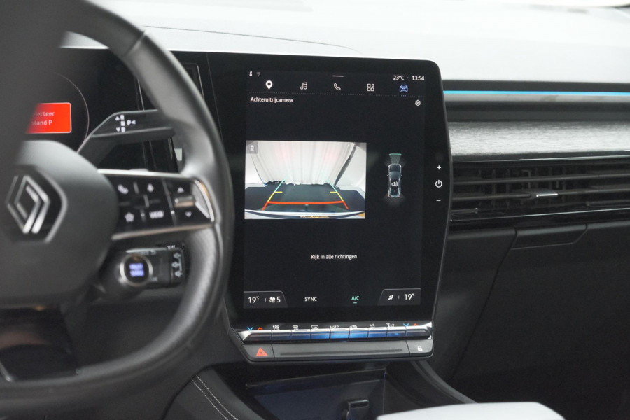 Renault Austral Mild Hybrid 160 X-tronic Techno | 1.800 kg trekvermogen | Trekhaak | Camera | Apple Carplay | Parkeersensoren