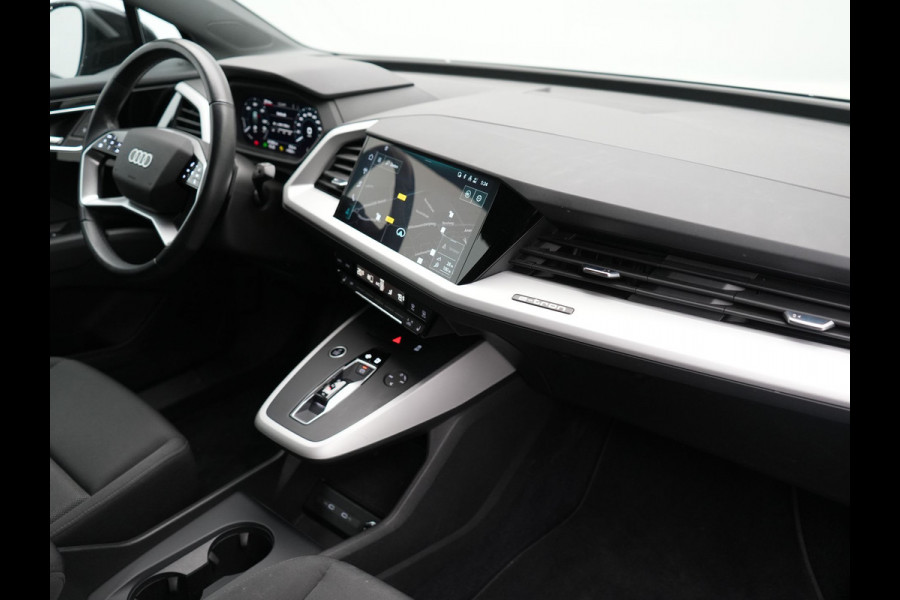 Audi Q4 e-tron 40 Edition 77 kWh 204pk Dealer O.H | Adaptive Cruise | Camera | Sportstoelen Verwarmd | BLIS | Keyless | Virtual | Navigatie | DAB | 19"L.M |