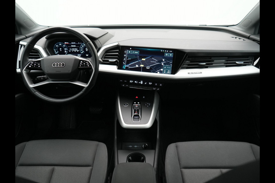 Audi Q4 e-tron 40 Edition 77 kWh 204pk Dealer O.H | Adaptive Cruise | Camera | Sportstoelen Verwarmd | BLIS | Keyless | Virtual | Navigatie | DAB | 19"L.M |