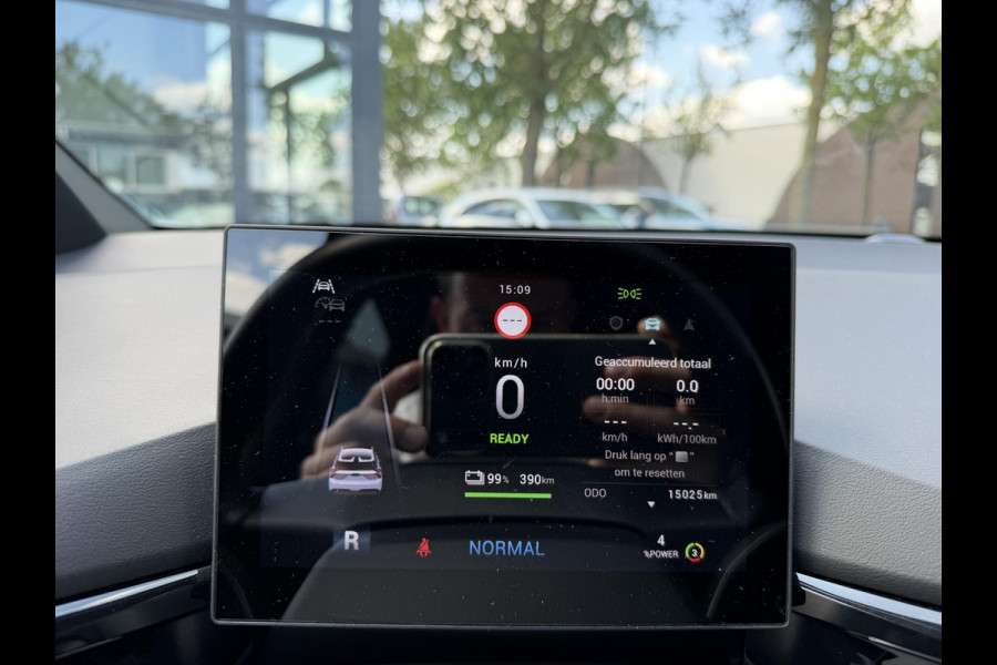 MG Mg4 electric Luxury 64 kWh |360 CAMERA| 7 JAAR MG GARANTIE T/M 07-2031| ELEK. STOEL| DODE HOEK SENSOR| STOEL + STUURVERWARMING| ADAPTIVE CRUISE CONTROL | RIJKLAAR PRIJS |