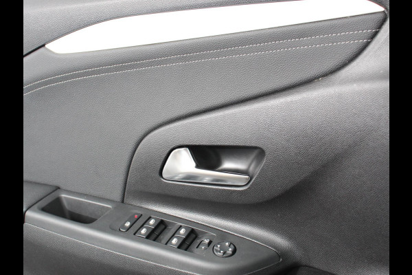 Opel Corsa 1.2 Turbo 110pk Hybrid Automaat GS Navigatie Airco Cruise control Parkeersensoren Apple Carplay/ Android Auto Camera Lichtmetalen velgen LED