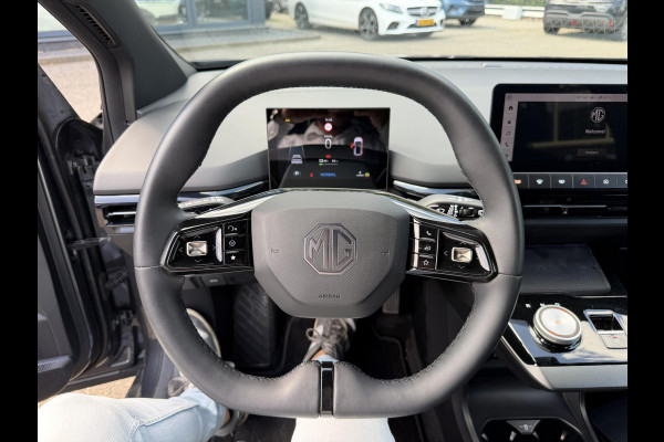 MG Mg4 electric Luxury 64 kWh | 360 CAMERA| 7 JAAR MG GARANTIE T/M 03-2031| ELEK. STOEL| DODE HOEK SENSOR| STOEL + STUURVERWARMING| ADAPTIVE CRUISE CONTROL | ALL-IN RIJKLAAR PRIJS |