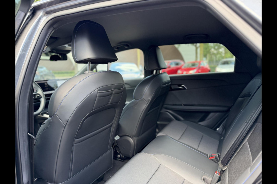 MG Mg4 electric Luxury 64 kWh | 360 CAMERA| 7 JAAR MG GARANTIE T/M 03-2031| ELEK. STOEL| DODE HOEK SENSOR| STOEL + STUURVERWARMING| ADAPTIVE CRUISE CONTROL | ALL-IN RIJKLAAR PRIJS |