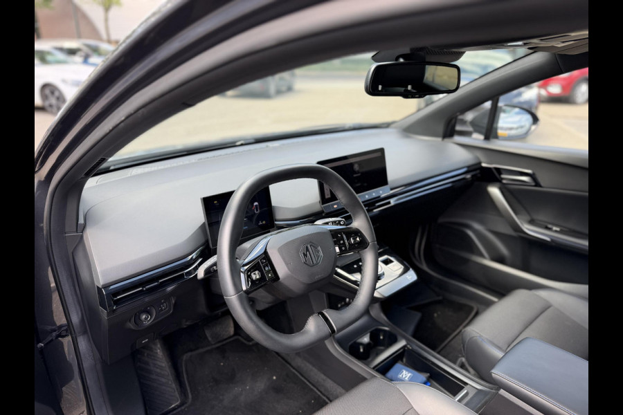 MG Mg4 electric Luxury 64 kWh | 360 CAMERA| 7 JAAR MG GARANTIE T/M 03-2031| ELEK. STOEL| DODE HOEK SENSOR| STOEL + STUURVERWARMING| ADAPTIVE CRUISE CONTROL | ALL-IN RIJKLAAR PRIJS |