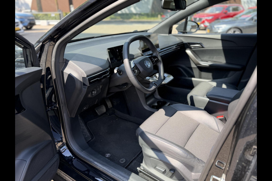 MG Mg4 electric Luxury 64 kWh |360 CAMERA| 7 JAAR MG GARANTIE T/M 07-2031| ELEK. STOEL| DODE HOEK SENSOR| STOEL + STUURVERWARMING| ADAPTIVE CRUISE CONTROL | RIJKLAAR PRIJS |