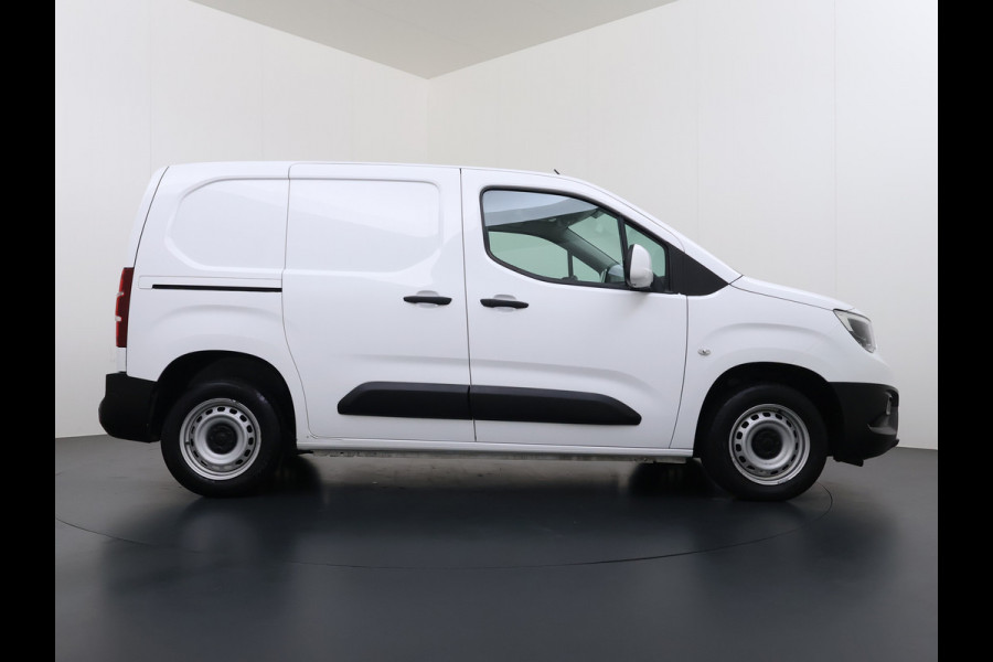 Opel Combo 1.5D L1H1 Navi CruiseControl Apple/Android Usb Schuifdeur Rechts Pdc Led Aut.Verlichting Elek.Ramen/Spiegels Boordcomputer Airco Amrsteun Edition