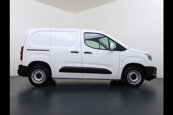 Opel Combo 1.5D L1H1 Navi CruiseControl Apple/Android Usb Schuifdeur Rechts Pdc Led Aut.Verlichting Elek.Ramen/Spiegels Boordcomputer Airco Amrsteun Edition