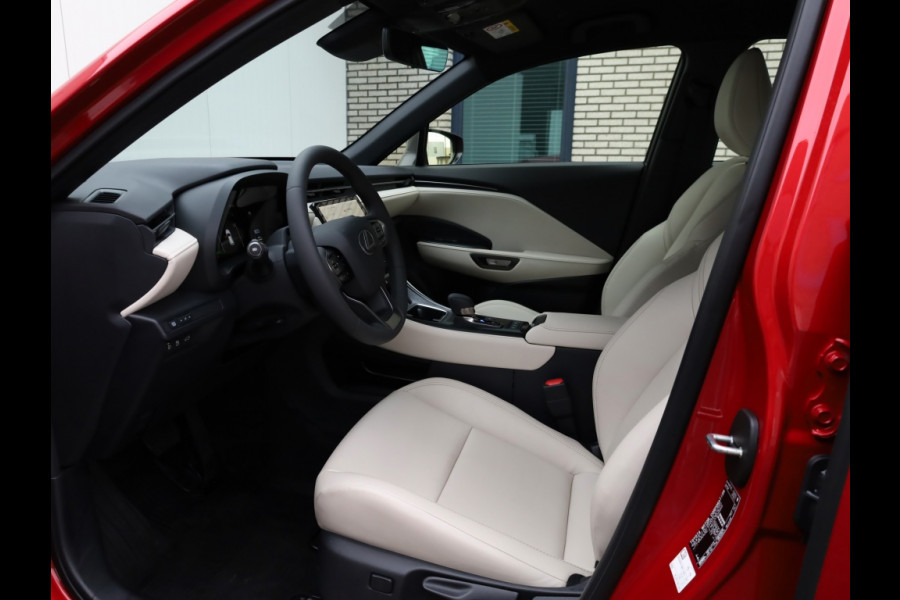 Lexus LBX 1.5 Elegant 2WD | Tech Pack | Leder | El. Achterklep | Stoelverwarming