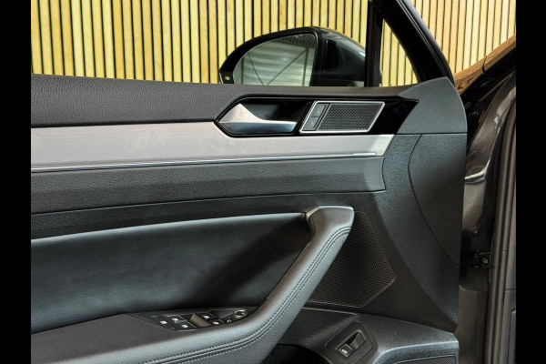 Volkswagen Passat Variant 2.0 TSI 4Motion Highline 280 PK UNIEK IN NL PANO|AMBIENT|CAMERA|ACC|STANDKACHEL|FULL LED|LEDER|18 INCH