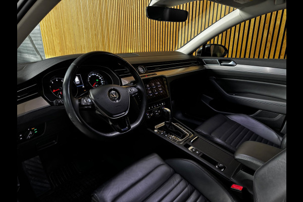 Volkswagen Passat Variant 2.0 TSI 4Motion Highline 280 PK UNIEK IN NL PANO|AMBIENT|CAMERA|ACC|STANDKACHEL|FULL LED|LEDER|18 INCH