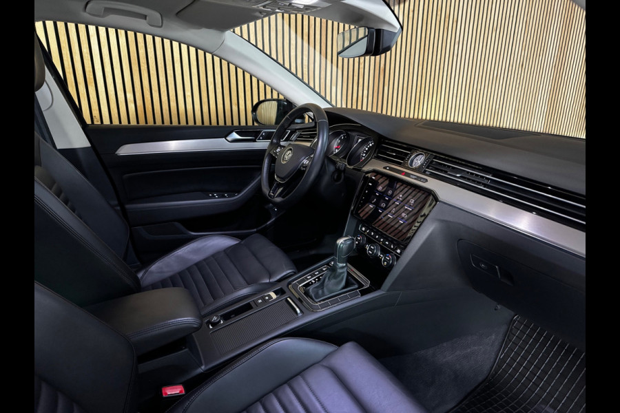 Volkswagen Passat Variant 2.0 TSI 4Motion Highline 280 PK UNIEK IN NL PANO|AMBIENT|CAMERA|ACC|STANDKACHEL|FULL LED|LEDER|18 INCH