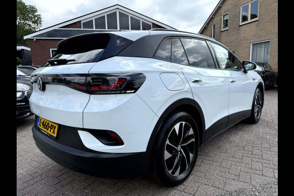 Volkswagen ID.4 Family 77 kWh SOH 91.7%, Panoramadak, Trekhaak, Camera, Stoelverwarming