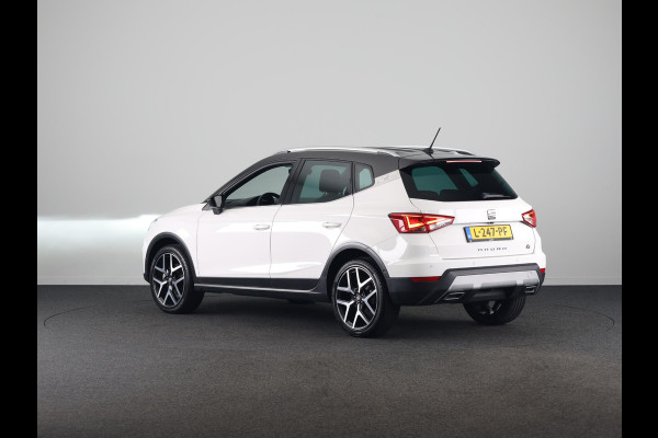 Seat Arona 1.0 TSI FR Limited Edition | Full map navigatie systeem | Climatronic | 18 inch LM-velgen | LED koplampen | Dodehoek detectie