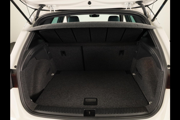 Seat Arona 1.0 TSI FR Limited Edition | Full map navigatie systeem | Climatronic | 18 inch LM-velgen | LED koplampen | Dodehoek detectie