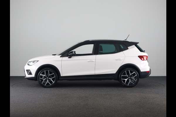 Seat Arona 1.0 TSI FR Limited Edition | Full map navigatie systeem | Climatronic | 18 inch LM-velgen | LED koplampen | Dodehoek detectie