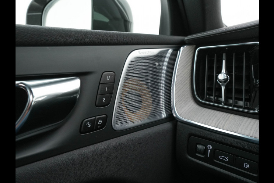 Volvo XC60 2.0 T8 Twin Engine Inscription AWD (Plug-In) *PANO | LEATHER | FULL-LED | BOWERS&WILKINS | MEMORY-PACK | BLINDSPOT | DIGI-COCKPIT | HEATED-COMFORTSEATS | TOPVIEW | NAVI-FULLMAP | ECC | PDC | HEAD-UP |  TOWBAR | 20''ALU *
