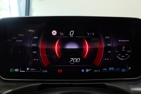 Mercedes-Benz C-Klasse 300 4MATIC AMG Line Burmester ACC Lane Assist Camera 24 Maanden garantie* (Vraag naar de voorwaarden)