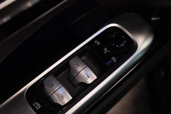 Mercedes-Benz C-Klasse 300 4MATIC AMG Line Burmester ACC Lane Assist Camera 24 Maanden garantie* (Vraag naar de voorwaarden)