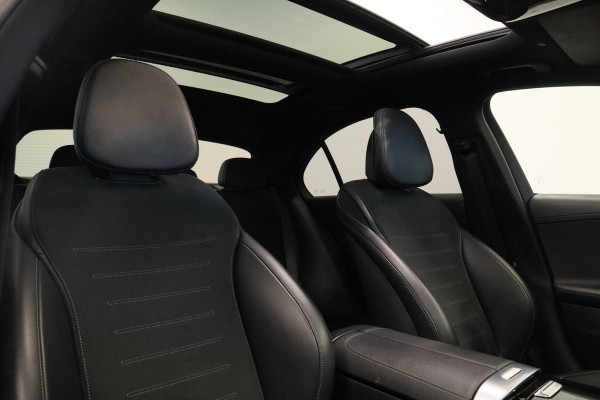 Mercedes-Benz C-Klasse 300 4MATIC AMG Line Burmester ACC Lane Assist Camera 24 Maanden garantie* (Vraag naar de voorwaarden)