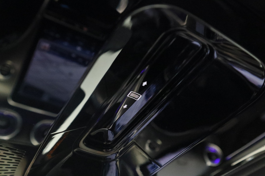 Mercedes-Benz C-Klasse 300 4MATIC AMG Line Burmester ACC Lane Assist Camera 24 Maanden garantie* (Vraag naar de voorwaarden)
