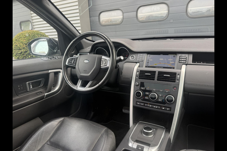Land Rover Discovery Sport 2.0 TD4 HSE Dynamic | Panoramadak | Camera | Trekhaak | Navigatie | Stoelverwarming |