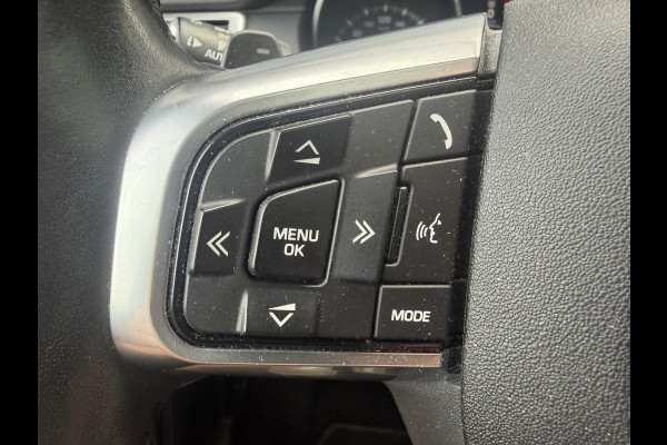 Land Rover Discovery Sport 2.0 TD4 HSE Dynamic | Panoramadak | Camera | Trekhaak | Navigatie | Stoelverwarming |