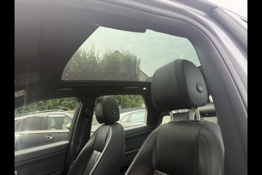 Land Rover Discovery Sport 2.0 TD4 HSE Dynamic | Panoramadak | Camera | Trekhaak | Navigatie | Stoelverwarming |