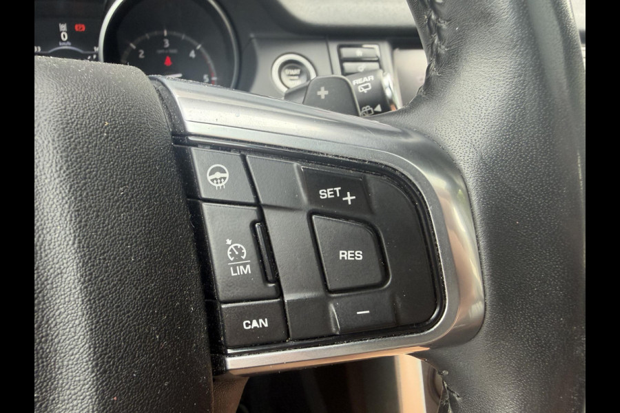 Land Rover Discovery Sport 2.0 TD4 HSE Dynamic | Panoramadak | Camera | Trekhaak | Navigatie | Stoelverwarming |