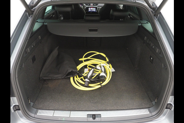 Škoda Superb Combi 1.4 TSI iV Sportline | Leder/Alcantara | Trekhaak | Carbon | 360 | Memory | Keyless | Adaptive Cruise