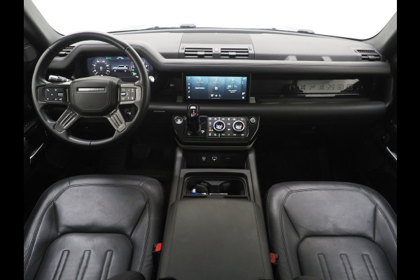 Land Rover Defender 110 2.0 P400e 110 Urban WideTrack Look | Panoramadak | Explorer Pack | Sidesteps | Lightbar | Trekhaak | Meridian