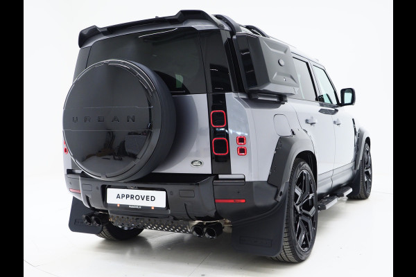 Land Rover Defender 110 2.0 P400e 110 Urban WideTrack Look | Panoramadak | Explorer Pack | Sidesteps | Lightbar | Trekhaak | Meridian