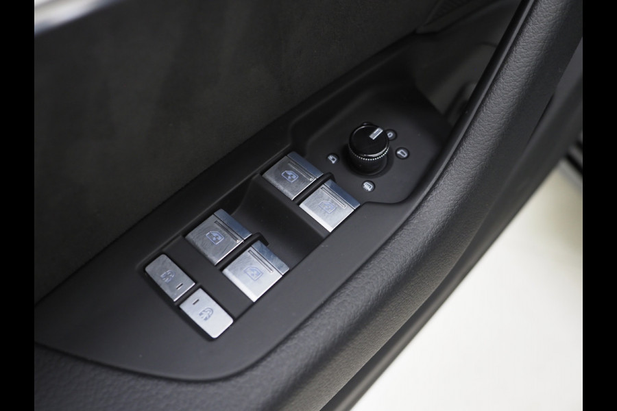 Audi A6 Avant 55 TFSI e quattro Competition Full Black | Panoramadak | Leder | B&O Audio | Camera | Stoelverwarming | Cruise | Carplay